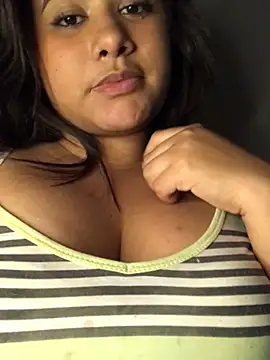 Snapshot of camilavixen20 chatting on 04-02-26, 11:13 camilavixen20 online show from 04-02-26, 11:13