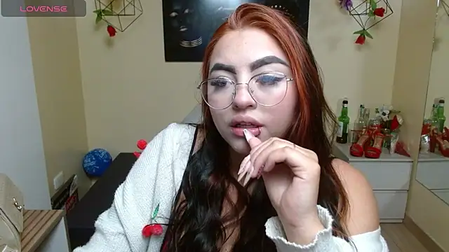 Miley Clarck online show from 04-21-26, 01:28
