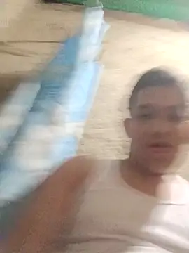 Snapshot of alee28728 chatting on 03-20-26, 08:41 alee28728 online show from 03-20-26, 08:41