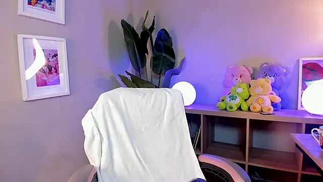  EmilyRouge  online show from 03-23-26, 03:32