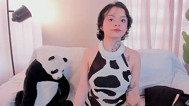  EmilyRouge  online show from 07-14-26, 08:58