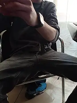 Skinboy06 online show from 04-24-26, 10:39