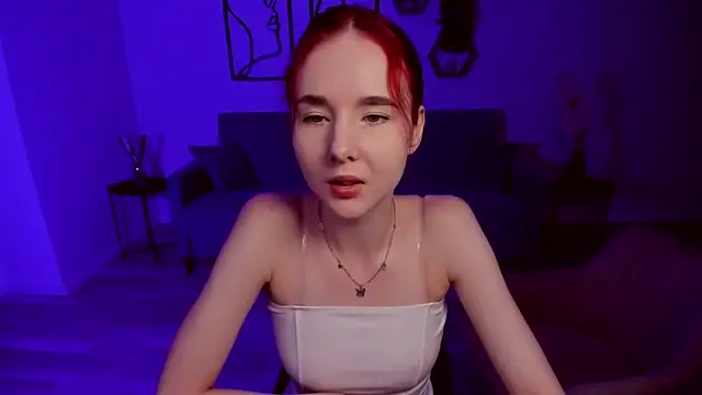 Snapshot of MarilynFire chatting on 06-19-26, 05:01 MarilynFire online show from 06-19-26, 05:01