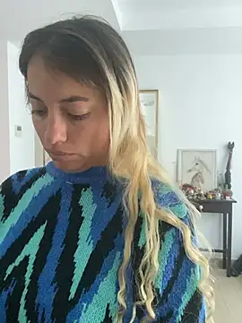 Sexyandtiny online show from 03-26-26, 05:51