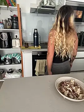 Sexyandtiny online show from 03-27-26, 12:38