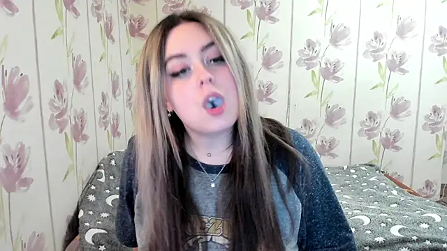 Agathameoww online show from 04-26-26, 01:14