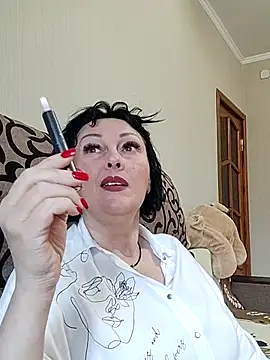 HelgaDennis online show from 07-23-26, 06:33