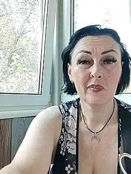 HelgaDennis online show from 08-04-26, 12:52