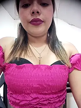 Snapshot of Yelii_ chatting on 05-10-26, 05:18 Yelii online show from 05-10-26, 05:18