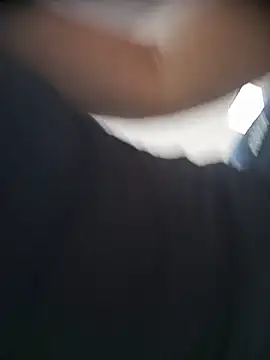 Snapshot of Yelii_ chatting on 05-14-26, 05:31 Yelii online show from 05-14-26, 05:31