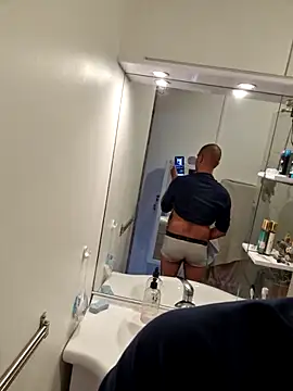 Justfunfree online show from 03-27-26, 03:01