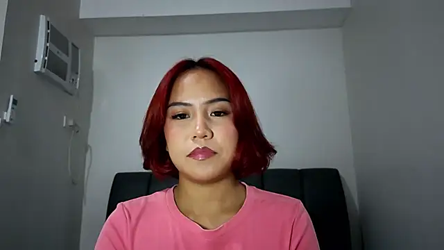 misscutee online show from 05-11-26, 01:06