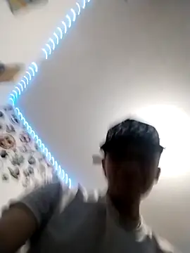 Snapshot of sunin444 chatting on 03-27-26, 08:19 sunin444 online show from 03-27-26, 08:19