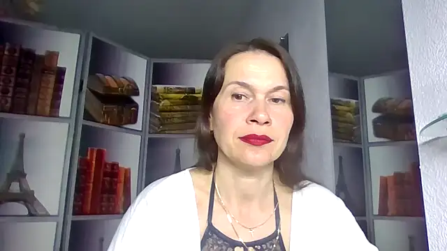 Selena Moo online show from 03-26-26, 07:52