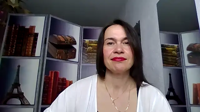 Selena Moo online show from 04-18-26, 10:30