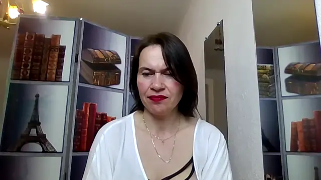 Selena Moo online show from 04-23-26, 12:29