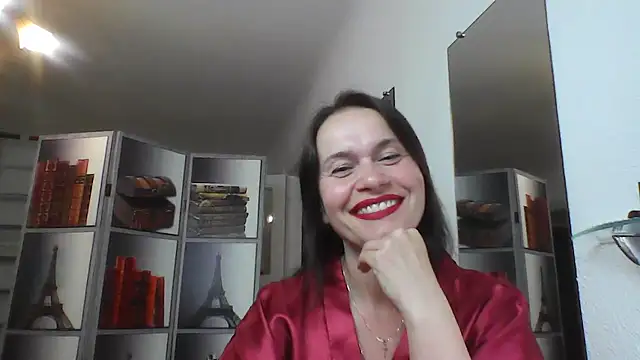 Snapshot of Selena_Moo chatting on 06-27-26, 03:39 Selena Moo online show from 06-27-26, 03:39