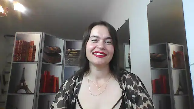 Snapshot of Selena_Moo chatting on 08-04-26, 10:07 Selena Moo online show from 08-04-26, 10:07