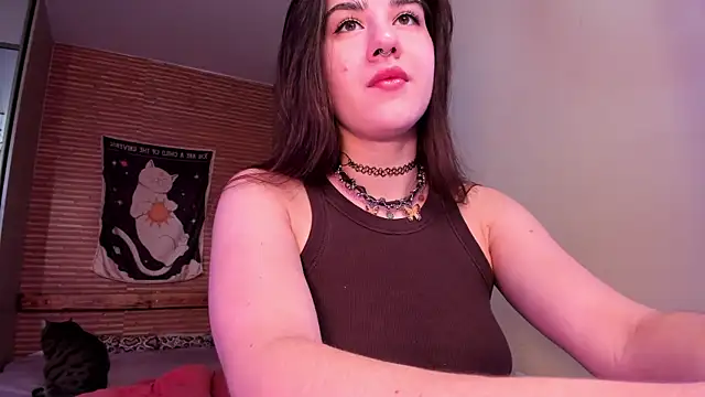 Snapshot of Elly__Green chatting on 05-02-26, 02:05 Elly Green online show from 05-02-26, 02:05