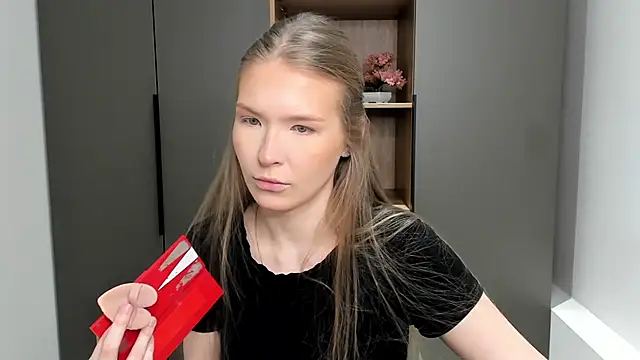 BarbMontilla online show from 03-24-26, 08:52