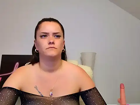 NicolSparkleX online show from 06-09-26, 05:52