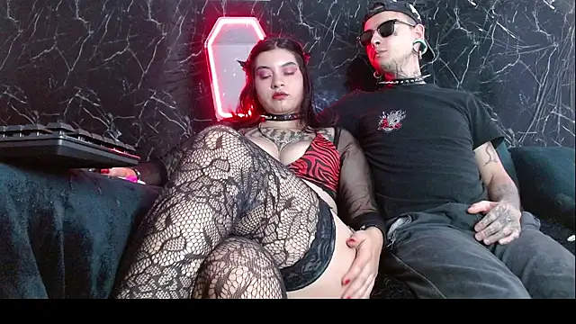 Raw velvet online show from 05-25-26, 10:05