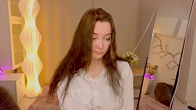 KaraNeagle online show from 04-28-26, 06:07