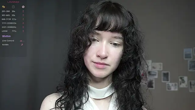 Snapshot of DellaLeck chatting on 06-30-26, 12:00 DellaLeck online show from 06-30-26, 12:00