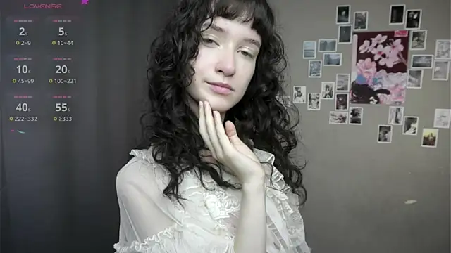 Snapshot of DellaLeck chatting on 07-28-26, 08:34 DellaLeck online show from 07-28-26, 08:34
