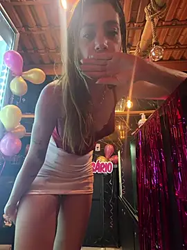 Snapshot of zelyramonvielly chatting on 07-28-26, 01:34 zelyramonvielly online show from 07-28-26, 01:34