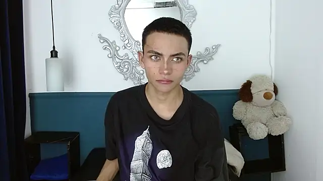 romeo laurient online show from 06-20-26, 08:44