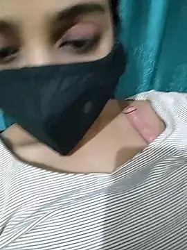 ALIZA FENDY online show from 04-18-26, 05:39