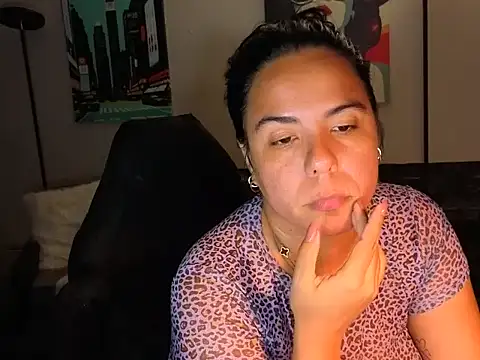 HannaJonns online show from 06-18-26, 07:19