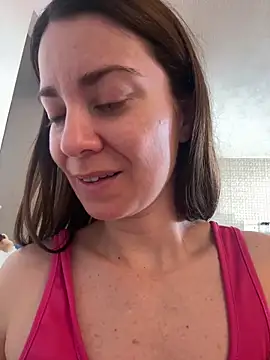 natashakinski online show from 04-07-26, 06:52