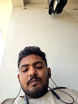 Snapshot of roselover2222 chatting on 04-17-26, 06:16 roselover2222 online show from 04-17-26, 06:16