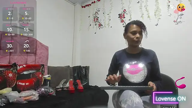tiharaladys online show from 08-07-26, 11:45