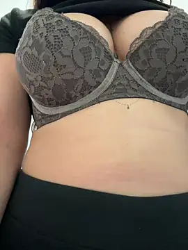 Snapshot of Supremegirlvibes chatting on 04-19-26, 07:49 Supremegirlvibes online show from 04-19-26, 07:49