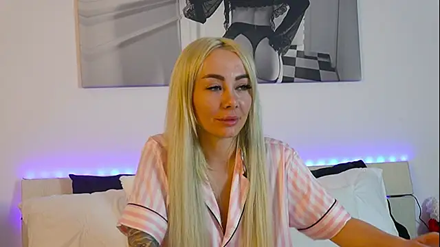 FrancescaGrayy online show from 06-07-26, 07:06