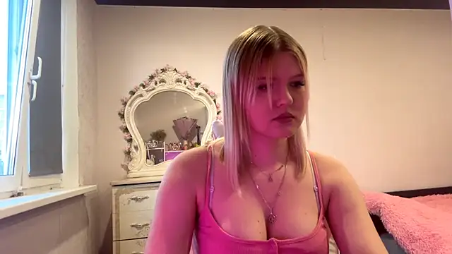 SweettAnny online show from 05-15-26, 05:09