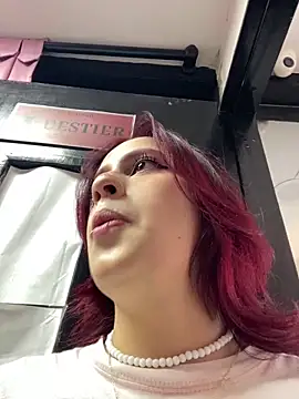 Snapshot of steffmontespink18 chatting on 06-11-26, 01:31 steffmontespink18 online show from 06-11-26, 01:31