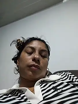 Snapshot of AngelicaStorms chatting on 07-16-26, 12:27 AngelicaStorms online show from 07-16-26, 12:27