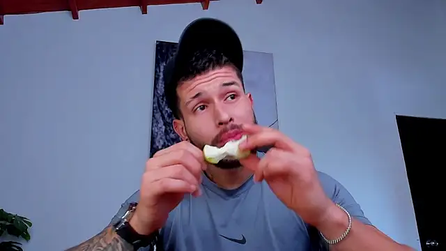 Santos ramirez1 online show from 06-19-26, 02:54