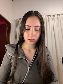 Snapshot of valulopxx chatting on 07-27-26, 01:01 valulopxx online show from 07-27-26, 01:01