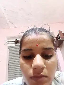Raveena0990 online show from 05-31-26, 08:21