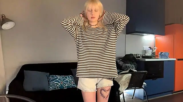 DivinaSpanski online show from 03-26-26, 01:06