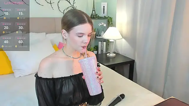 Emma peach online show from 05-03-26, 09:04