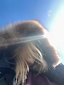 EloiseeUKK online show from 04-16-26, 08:26