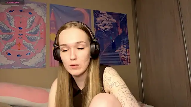 DenitaSpace online show from 05-08-26, 01:38