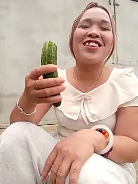 Snapshot of sena_baby chatting on 03-26-26, 01:01 sena baby online show from 03-26-26, 01:01