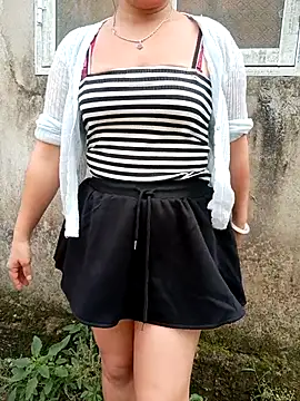 Snapshot of sena_baby chatting on 04-28-26, 02:27 sena baby online show from 04-28-26, 02:27